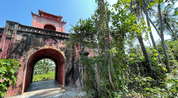 Cửa Hậu Thành Cổ Diên Khánh