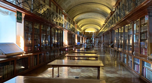 都灵皇家图书馆