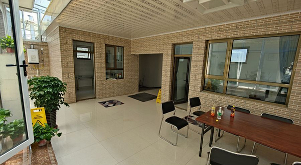 远见桃花露营基地