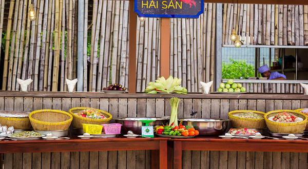 日落萨纳托海滩俱乐部