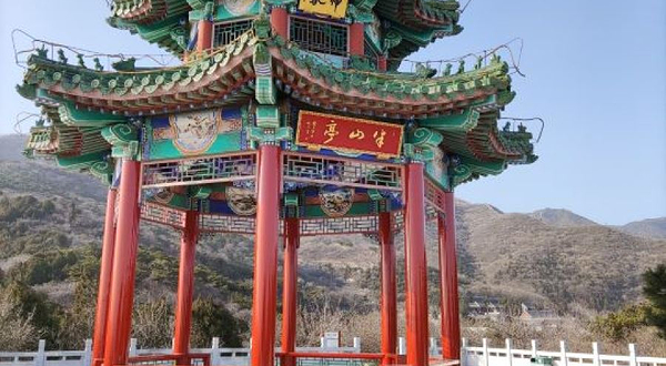 北京西山国家森林公园-半山亭