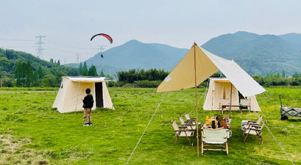 王位飞行航空露营地