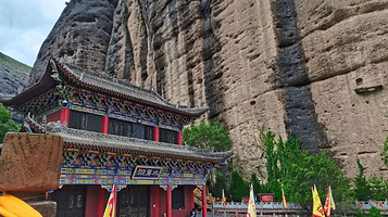 武山摩崖石窟文化旅游区-拉稍寺摩崖浮雕大佛