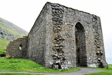 Kirkjubour Cathedral第 20 张图片