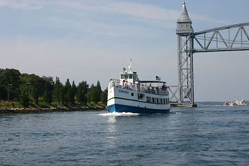 Cape Cod Canal Cruises第 7 张图片