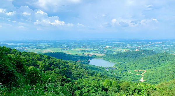 Ba Vì Mountain Range