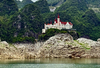 万峰湖第 10 张图片