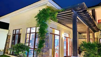 东山岛一线海景泳池星空别墅(金銮大道分店)