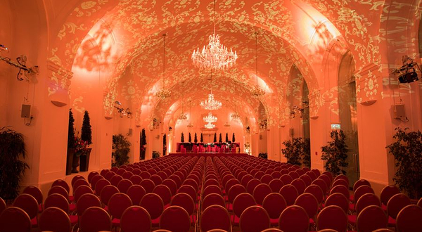 Schloss Schonbrunn Orchester