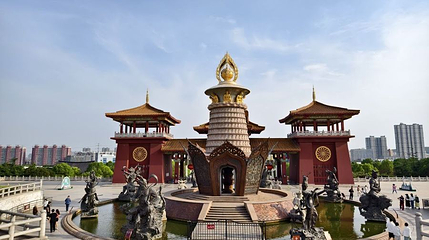 宝莲寺-万佛塔第 1 张图片