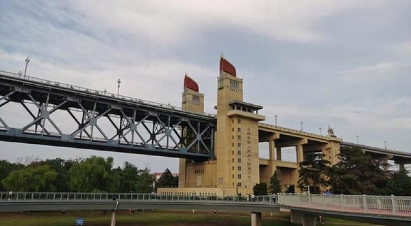 南京长江大桥玻璃栈道