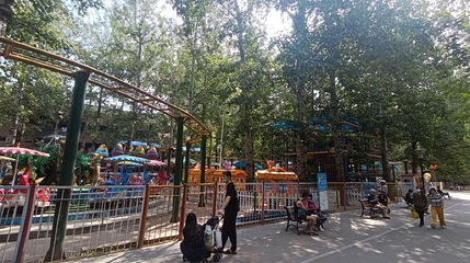 红领巾公园儿童游乐场第 1 张图片