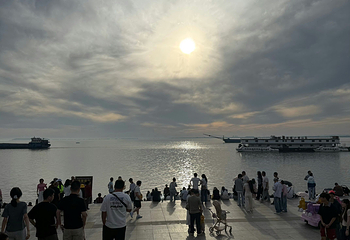 巴陵广场第 163 张图片