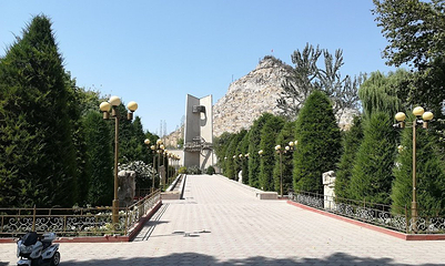 Alymbek Datkanyn Aykeli第 4 张图片