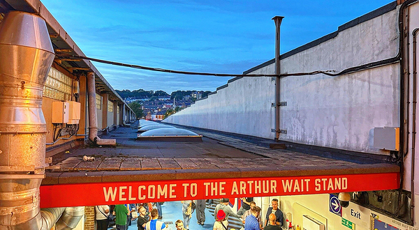 塞尔赫斯特公园球场