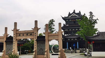 东湖广场第 1 张图片