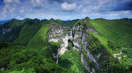 白洞天坑第 1 张图片