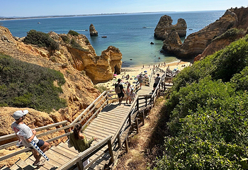 Praia do Camilo第 17 张图片