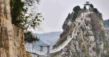 灵岩大佛山景区第 6 张图片
