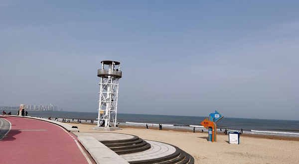 灵山湾城市阳台海水浴场-礁石区