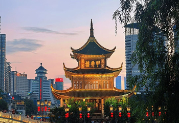 甲秀楼第 9 张图片