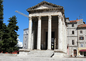 奥古斯都神庙
