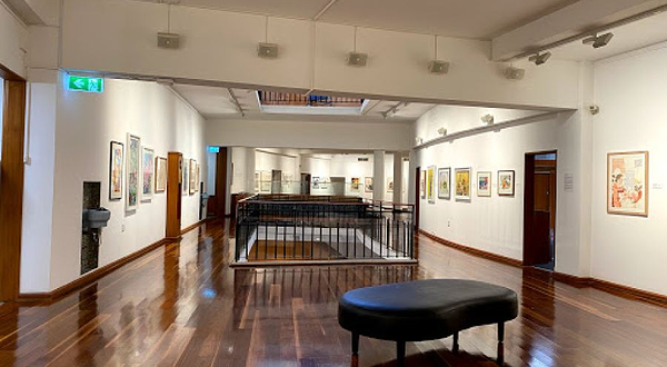 卧龙岗市立美术馆