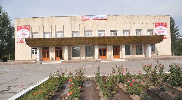 Dom Kul'tury Goroda Tokmok.