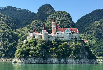 万峰湖第 18 张图片