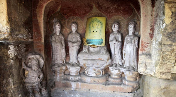 水宁寺摩崖造像