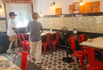 李子坝梁山鸡(公园二鸡哥店)第 51 张图片
