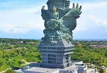 神鹰广场文化公园第 12 张图片