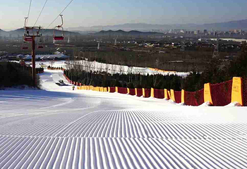 北京军都山滑雪场第 46 张图片