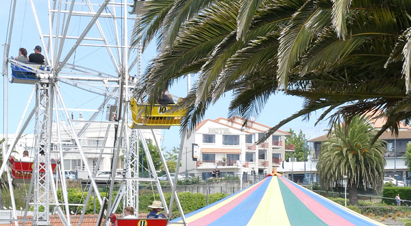 卡罗琳海湾沙滩