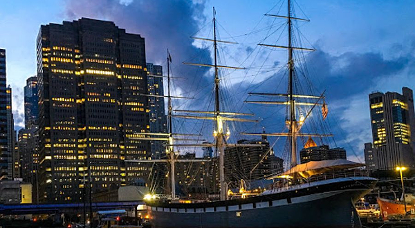 Pier 15 East River Esplanade