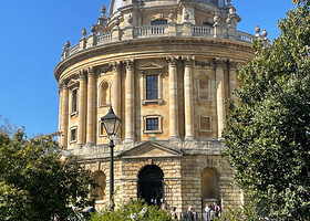 瑞德克利夫拱形建筑物