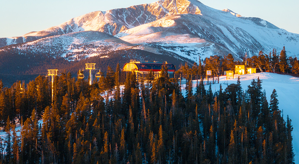 埃尔多拉山度假村