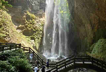 龙水峡地缝第 15 张图片