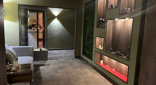 Spa-Massazhnyy Salon Shangri-La
