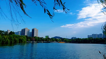 濒湖公园第 1 张图片