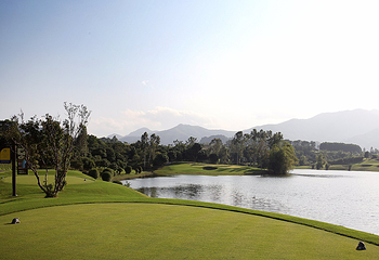 Sky Lake Resort & Golf Club第 10 张图片