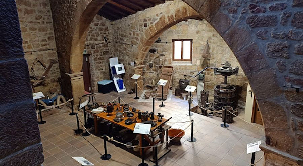 Centro Pastor de Andorra de la jota y el folclore aragonés