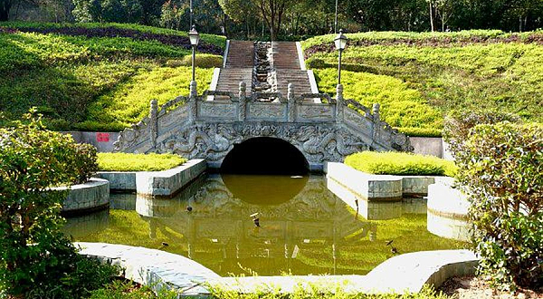 楚雄市峨碌公园-漂白凹