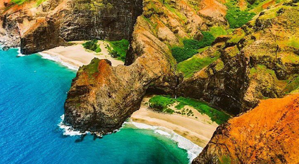 Mauna Loa Helicopter Tours - Kauai