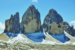 拉瓦莱多三峰山