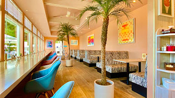 Angel's wing photo spot