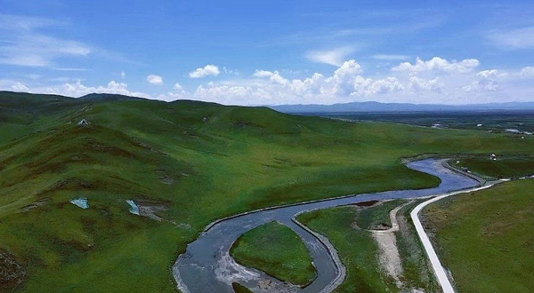 泽库吉祥草原湿地公园