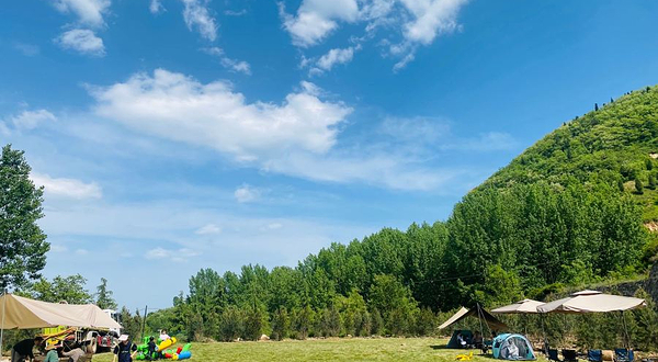 扯袍峪遇口露营基地