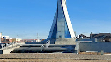 Monument Syr Ana