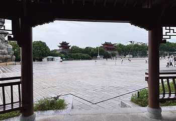 巴陵广场第 78 张图片